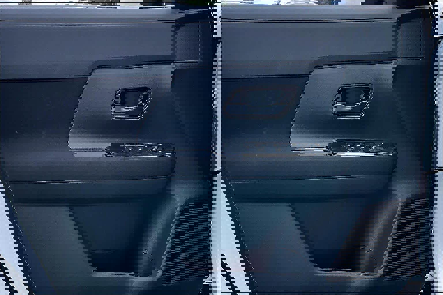 New 2026 Nissan Kicks S image 10