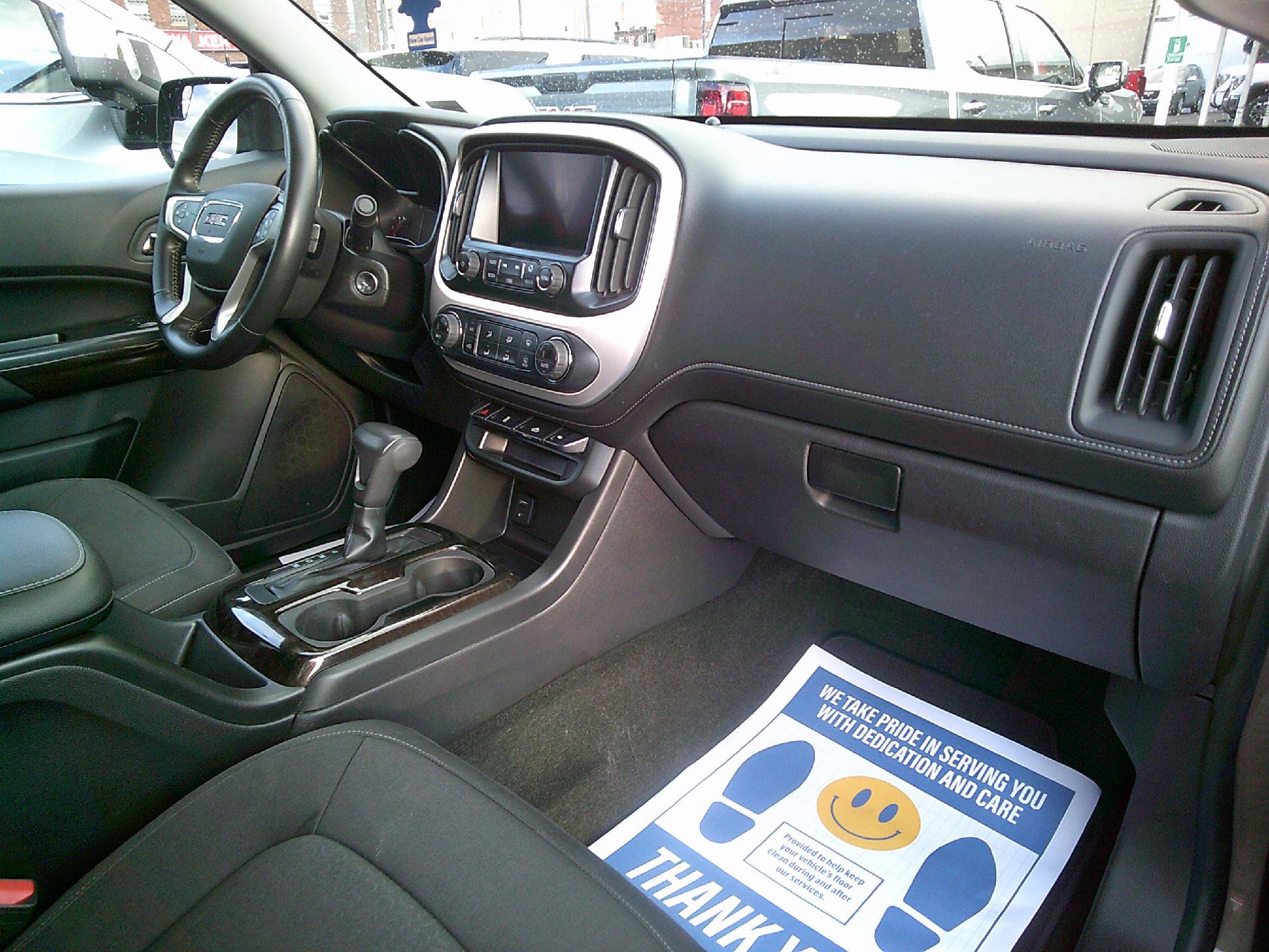 Used 2016 GMC Canyon SLE w/ SLE Convenience Package image 11