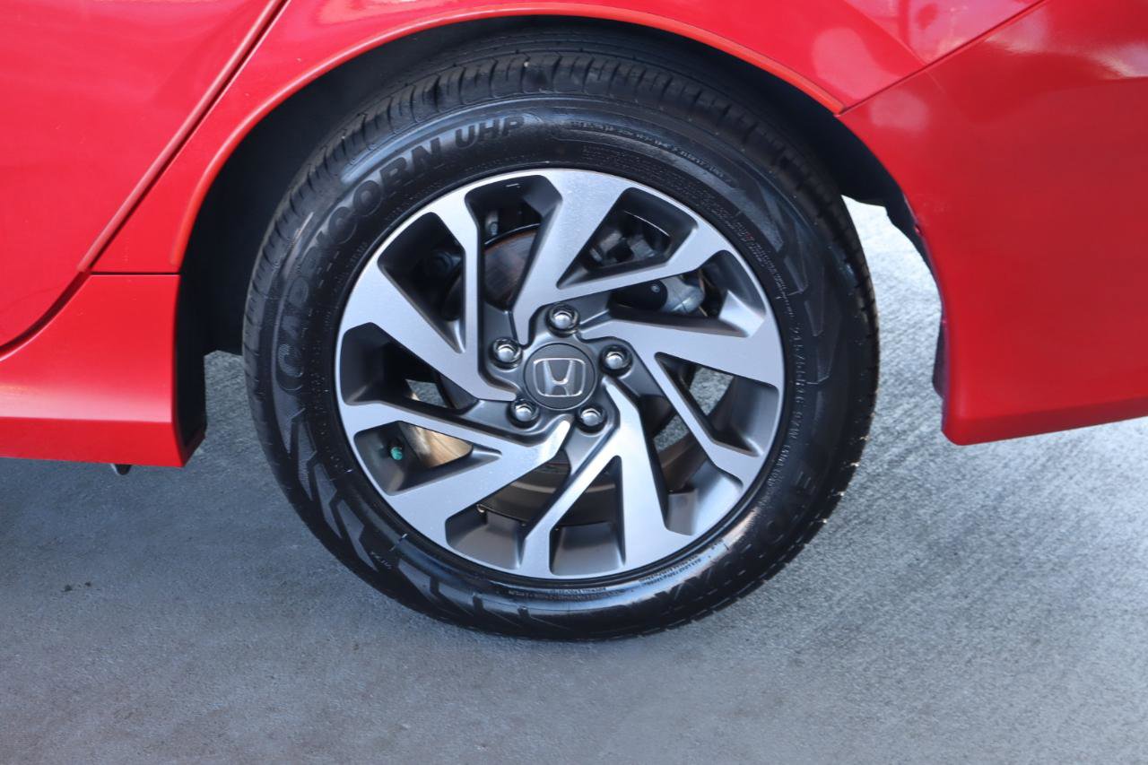 Used 2018 Honda Civic EX image 11