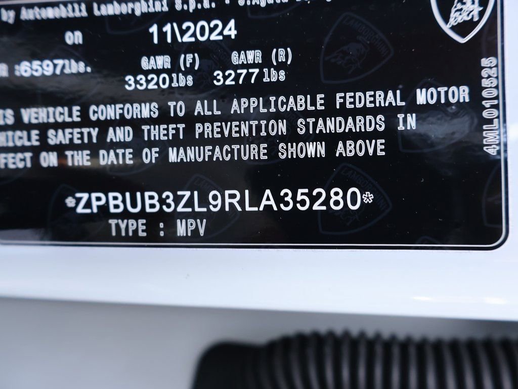 Used 2024 Lamborghini Urus S image 43