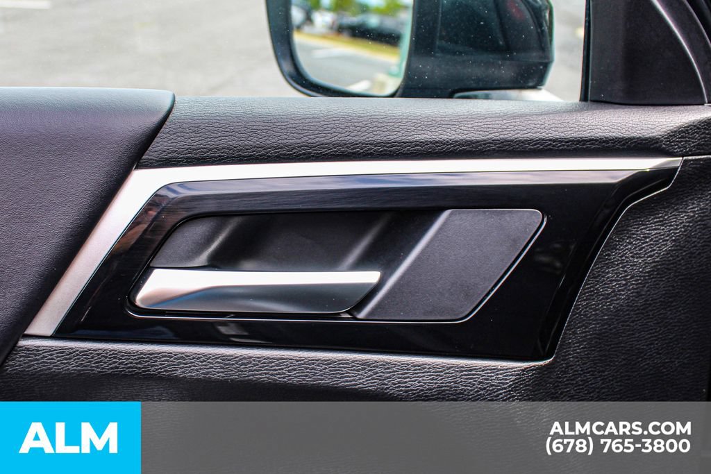 Used 2025 Mitsubishi Outlander SE FWD image 39