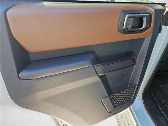 Used 2024 Ford Bronco Outer Banks image 11