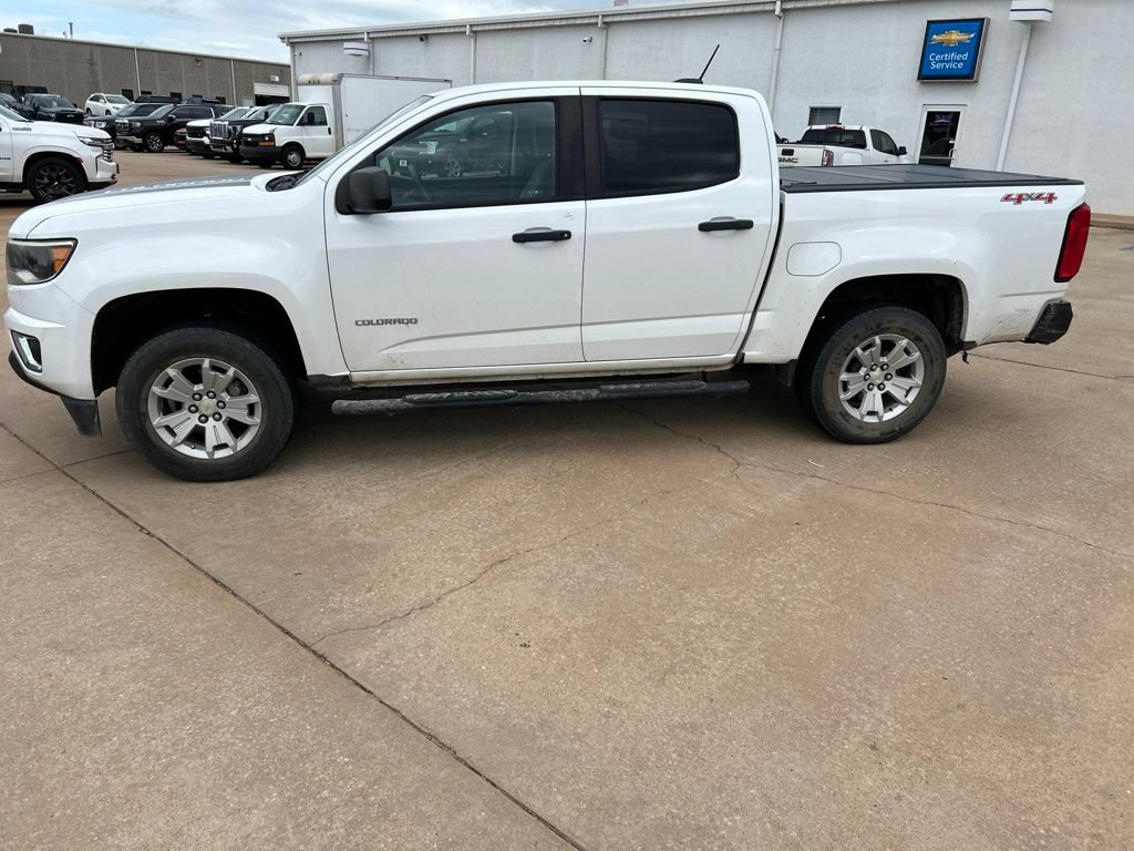 Used 2017 Chevrolet Colorado W/T w/ WT Convenience Package AWD/4WD image 2