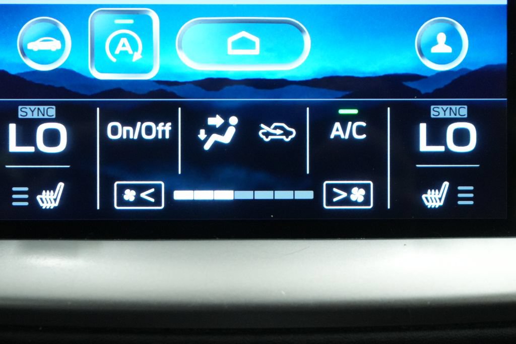 Used 2020 Subaru Outback Premium AWD/4WD image 31