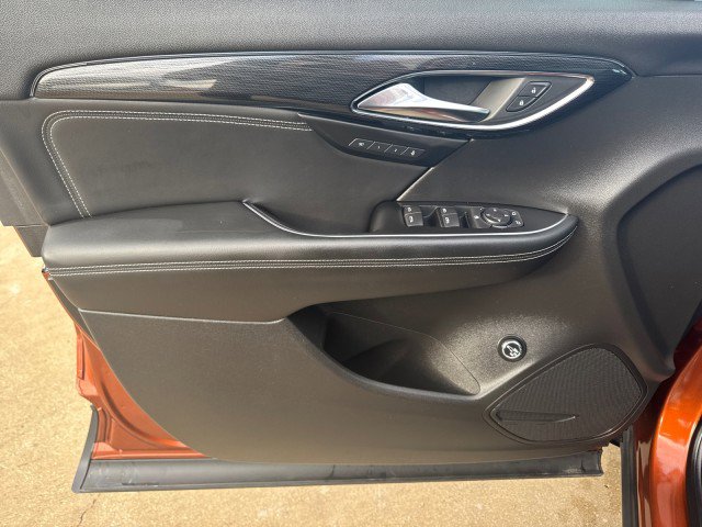 Used 2022 Buick Envision Essence w/ Safety Package image 4