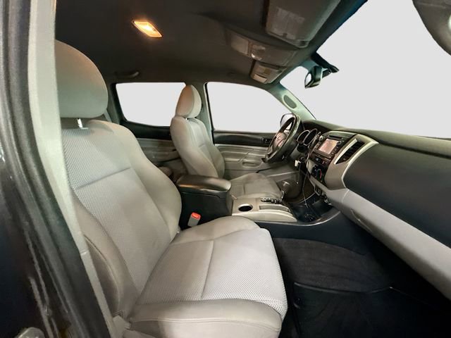 Used 2013 Toyota Tacoma 4x4 Double Cab w/ TRD Sport Pkg image 26