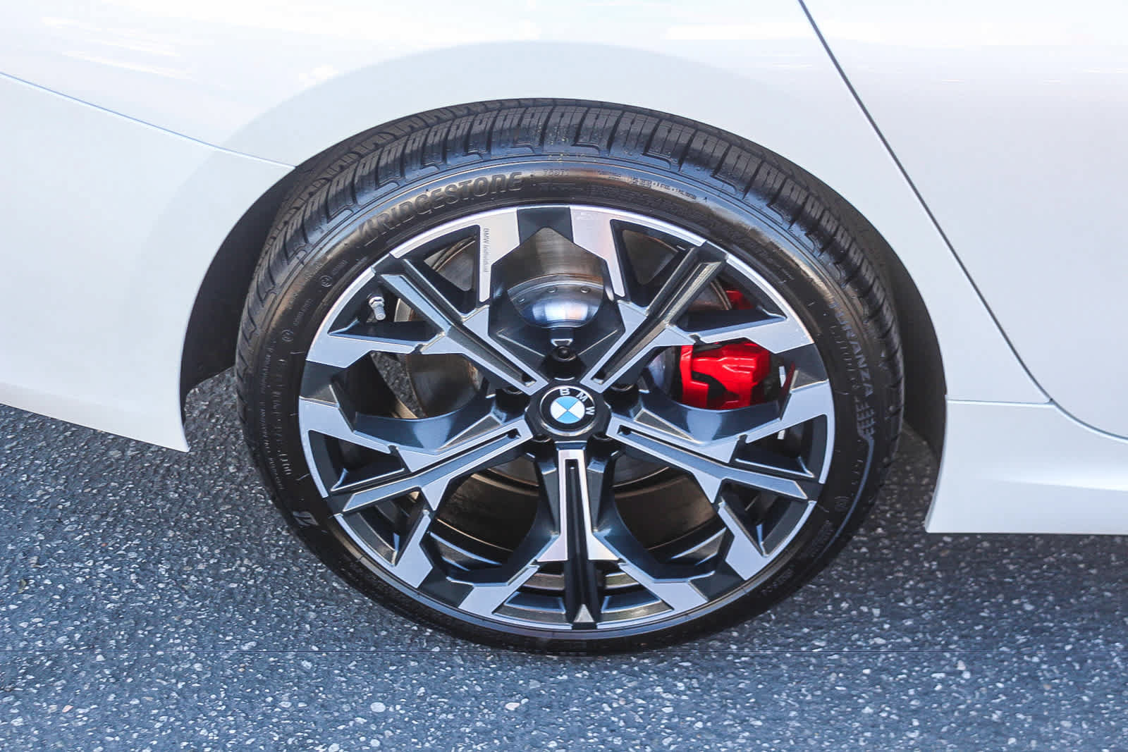 Used 2026 BMW 330i Sedan w/ M Sport Package RWD image 8