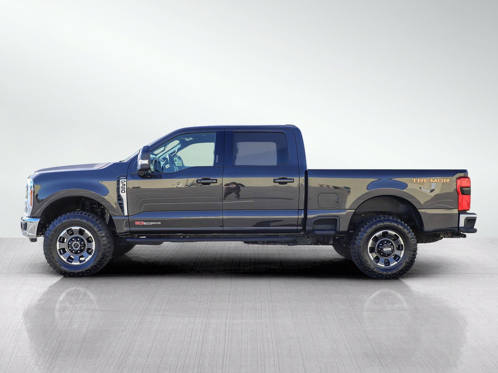 Used 2024 Ford F350 Lariat w/ Lariat Ultimate Package AWD/4WD image 2