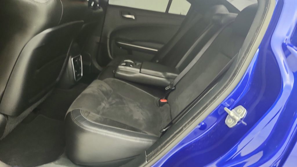 Used 2022 Dodge Charger R/T w/ Plus Group RWD image 24