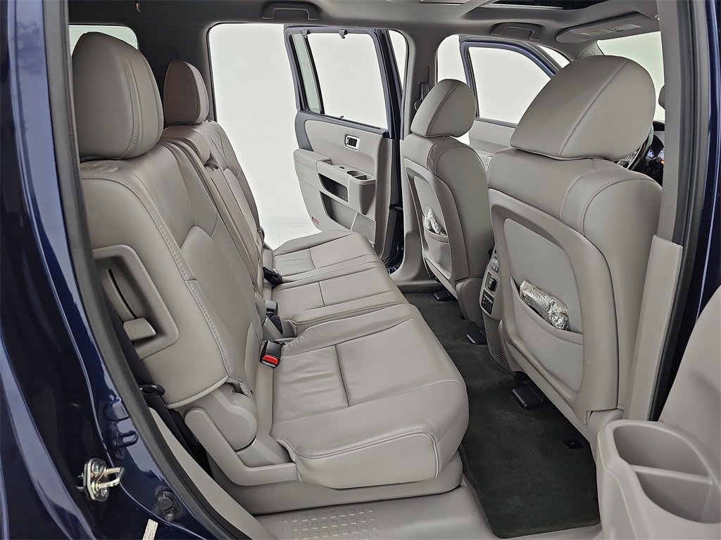 Used 2015 Honda Pilot Touring image 13