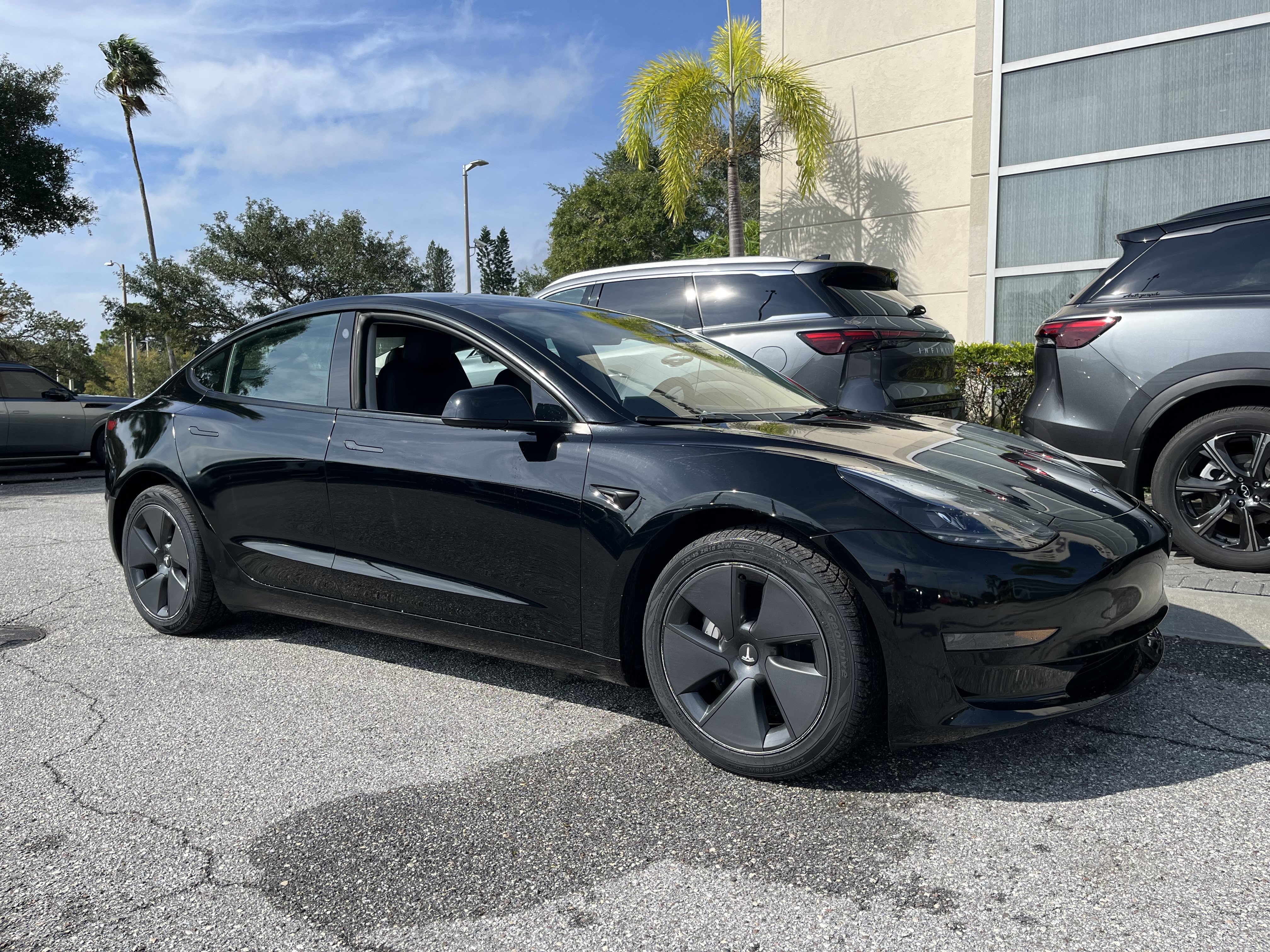 Used 2023 Tesla Model 3 Standard Range RWD image 11