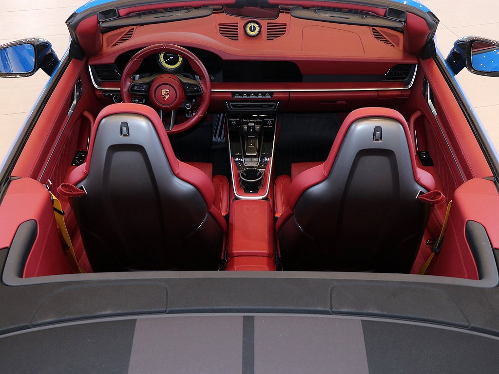 Used 2023 Porsche 911 Turbo S image 28