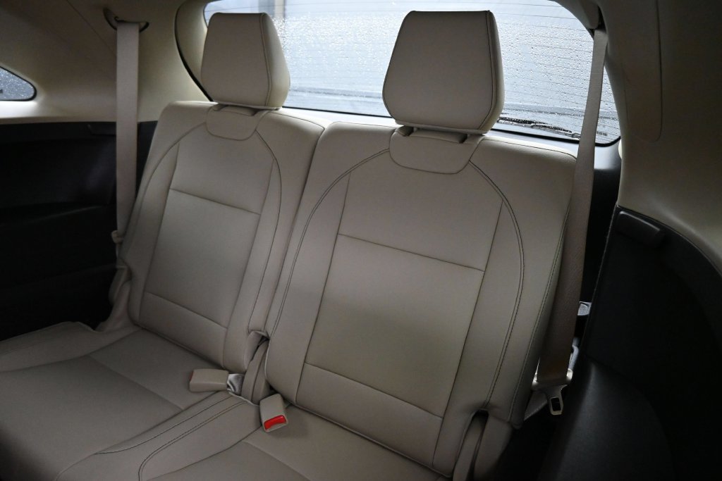 Used 2020 Acura MDX w/ Technology Package FWD image 17