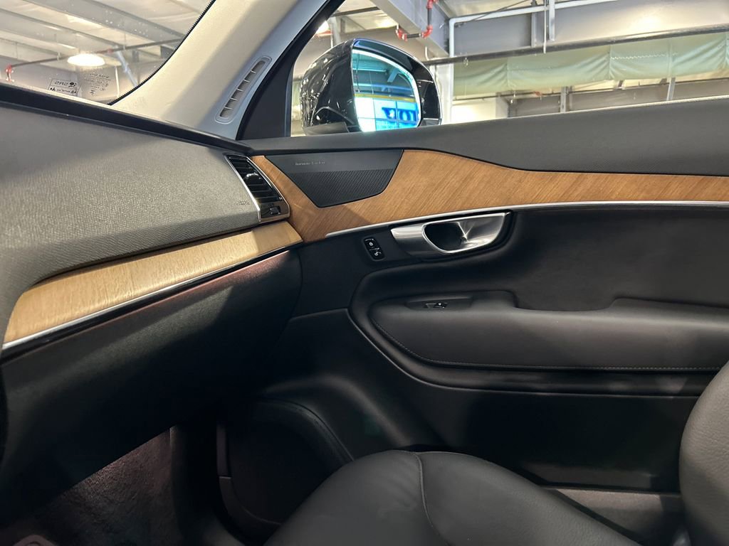 Certified 2023 Volvo XC90 B6 Plus w/ Protection Package Premier image 20