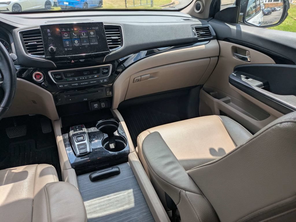 Used 2021 Honda Pilot Touring image 19
