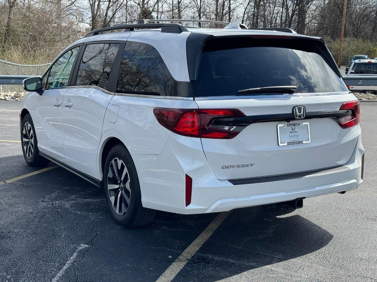 Certified 2025 Honda Odyssey EX-L image 8