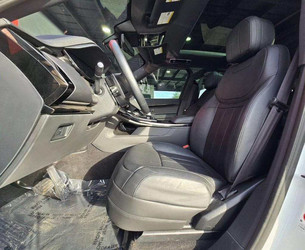 Used 2023 Land Rover Range Rover Sport SE AWD/4WD image 17