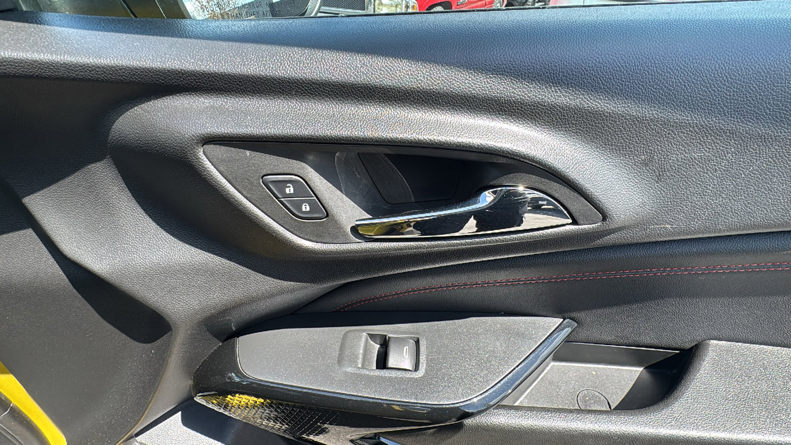 Used 2024 Chevrolet Trax RS w/ Sunroof Package image 31