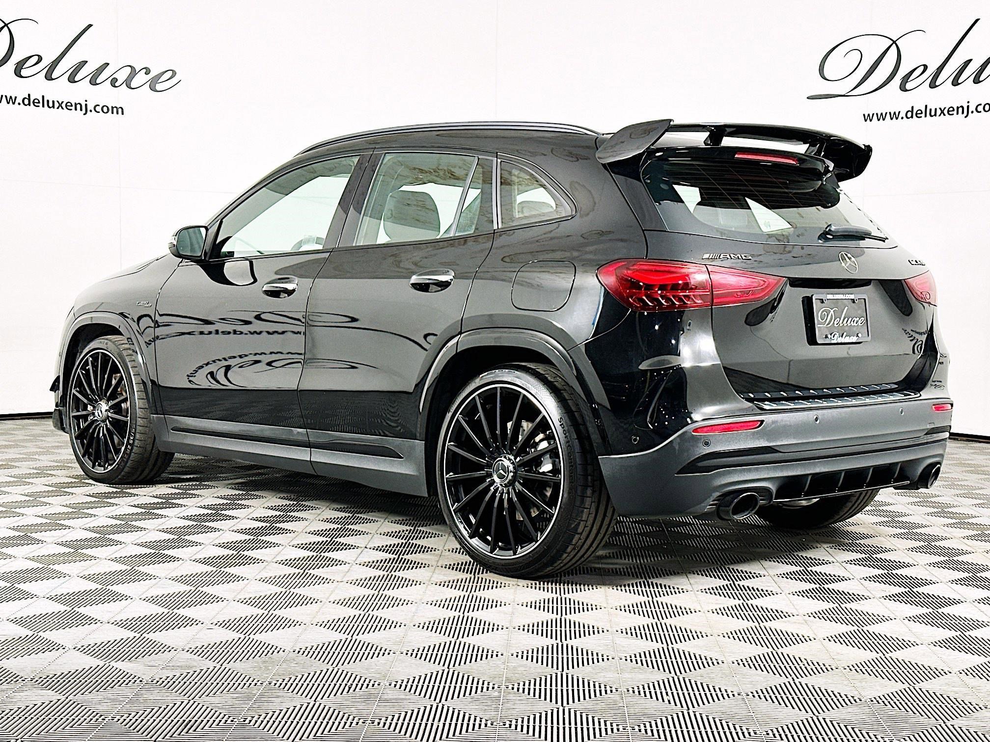 Used 2024 Mercedes-Benz GLA 35 AMG 4MATIC image 4