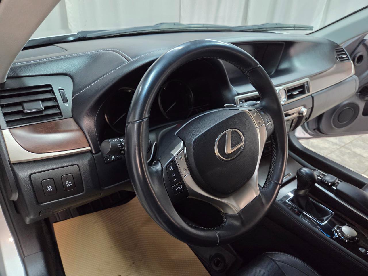 Used 2015 Lexus GS 350 AWD w/ Premium Package image 17