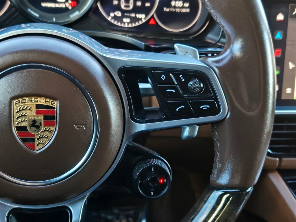 Used 2023 Porsche Cayenne Platinum Edition w/ Premium Package Plus (PIA) image 37