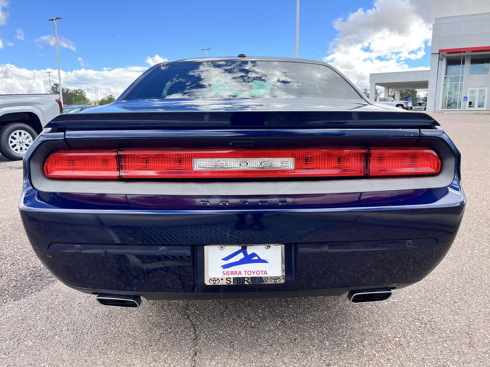 Used 2014 Dodge Challenger R/T image 4