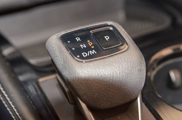 Used 2023 Nissan Rogue SL image 32