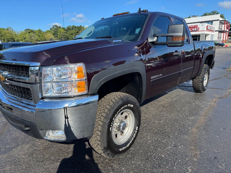 Used 2008 Chevrolet Silverado 2500 LT w/ 1LT Convenience Package AWD/4WD image 9
