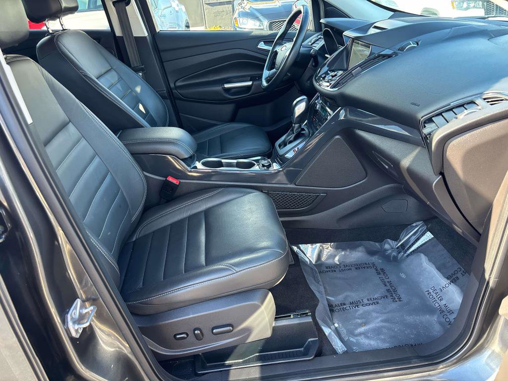 Used 2016 Ford Escape Titanium image 16