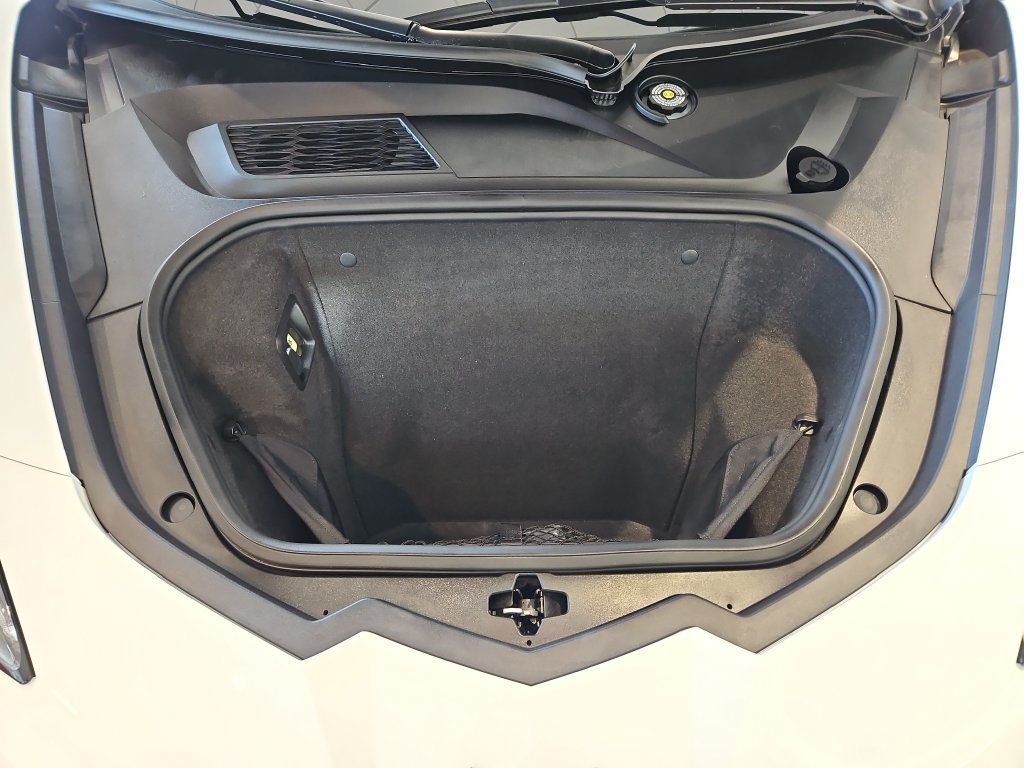 Used 2024 Chevrolet Corvette Stingray Preferred Cpe w/ Z51 Performance Package RWD image 33