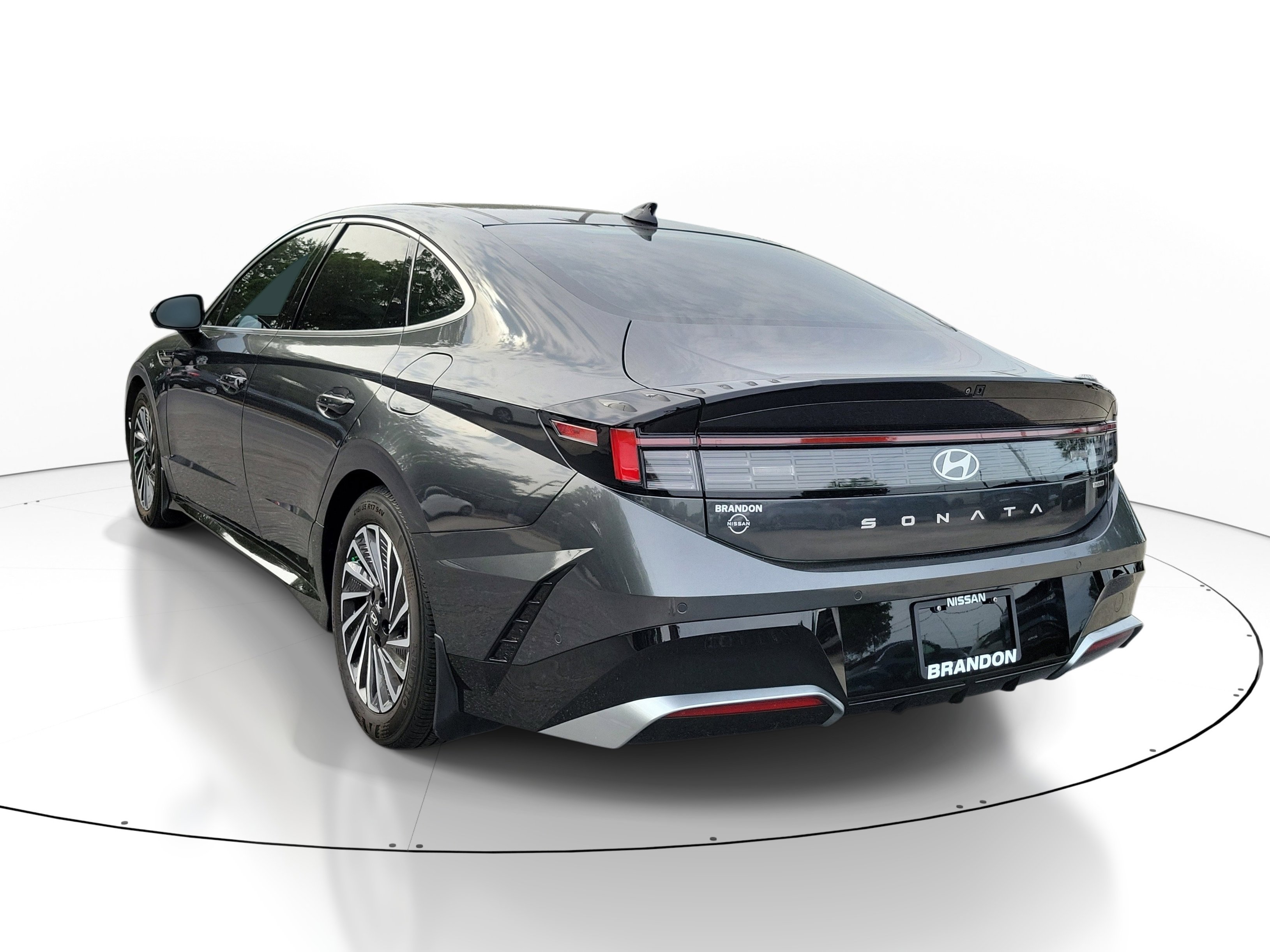 Used 2024 Hyundai Sonata Limited FWD image 5