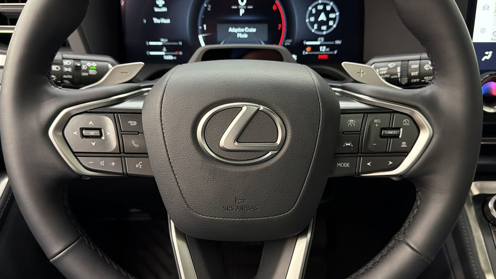 Used 2026 Lexus GX 550 w/ Accessory Package (2T) image 25