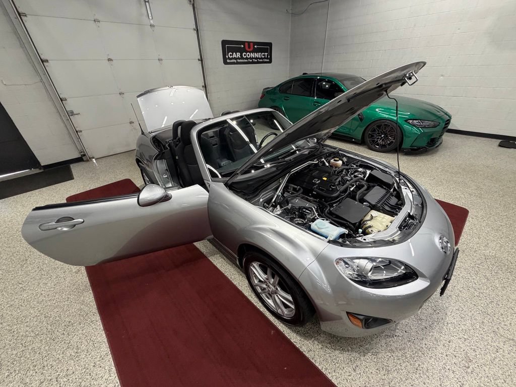 Used 2011 MAZDA MX-5 Miata Sport RWD image 55