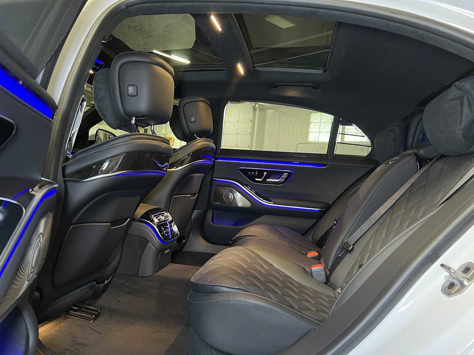 New 2025 Mercedes-Benz S 580 4MATIC Sedan image 21