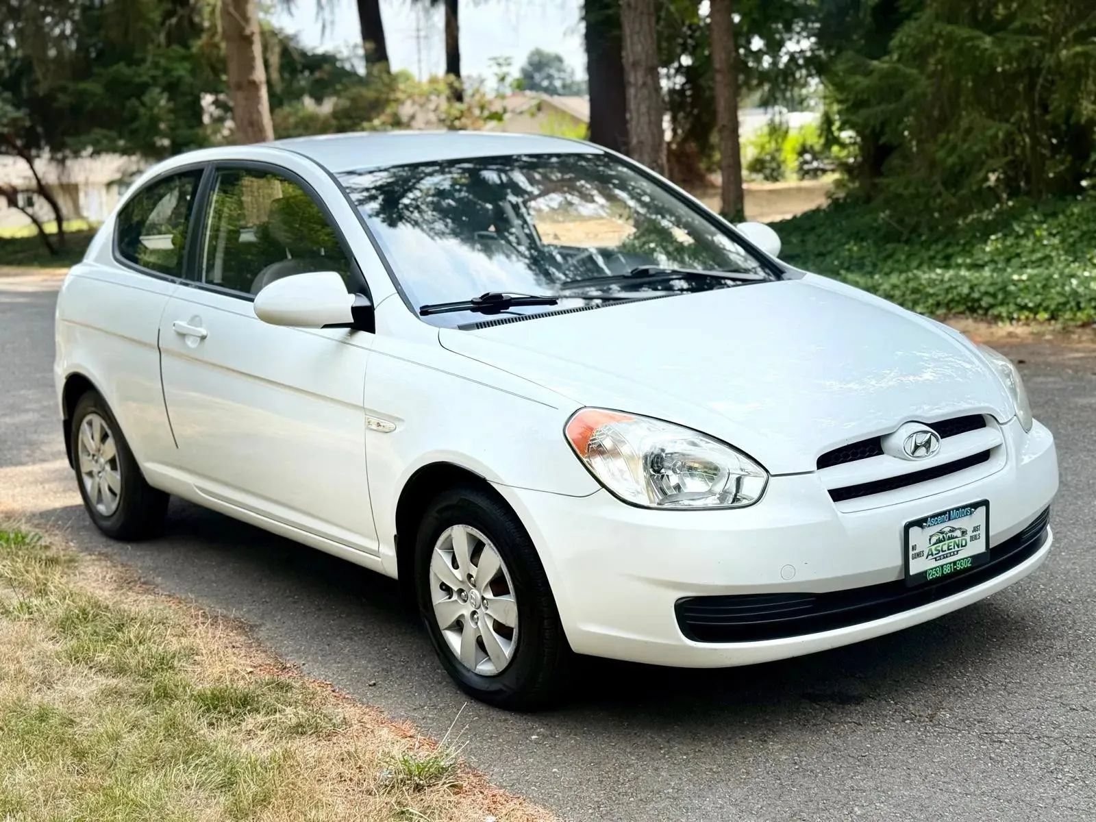 Used 2009 Hyundai Accent GS w/ Premium Pkg 3 FWD image 7