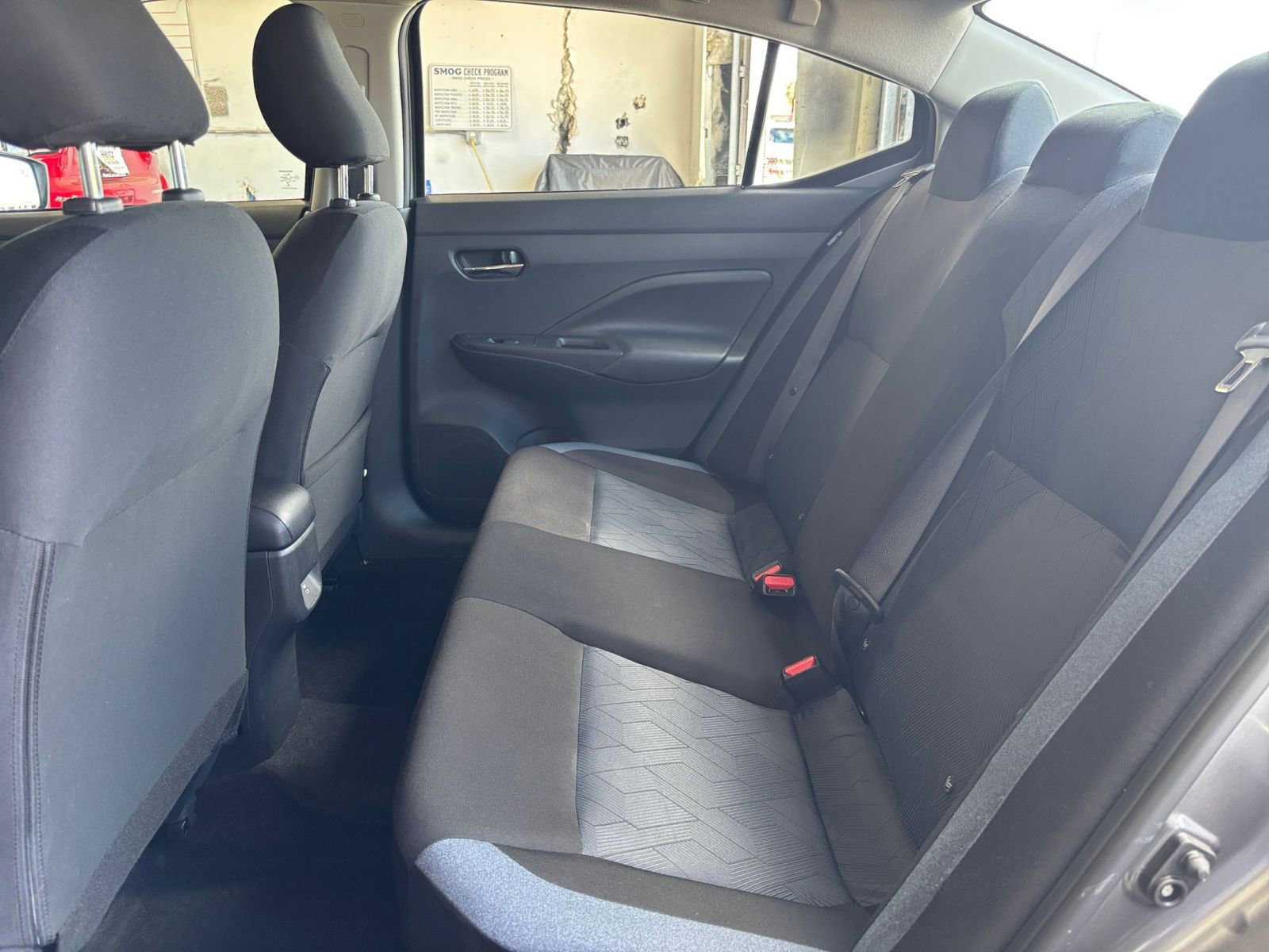 Used 2025 Nissan Versa SV FWD image 23
