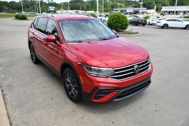 Used 2023 Volkswagen Tiguan SE FWD image 7