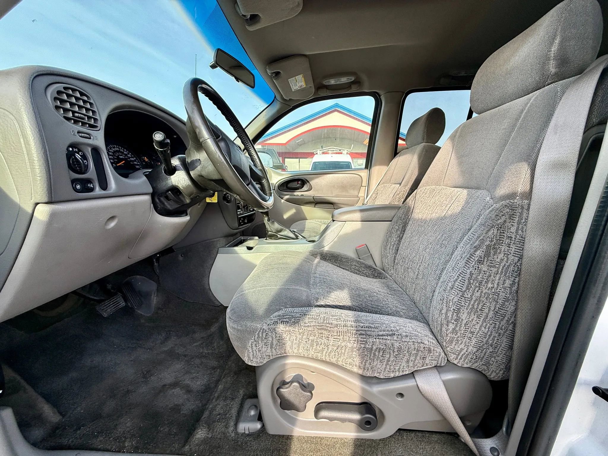 Used 2003 Chevrolet TrailBlazer LS w/ Preferred Equipment Group image 9