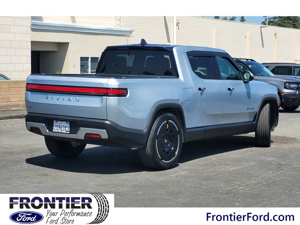 Used 2025 Rivian R1T Adventure AWD/4WD image 4