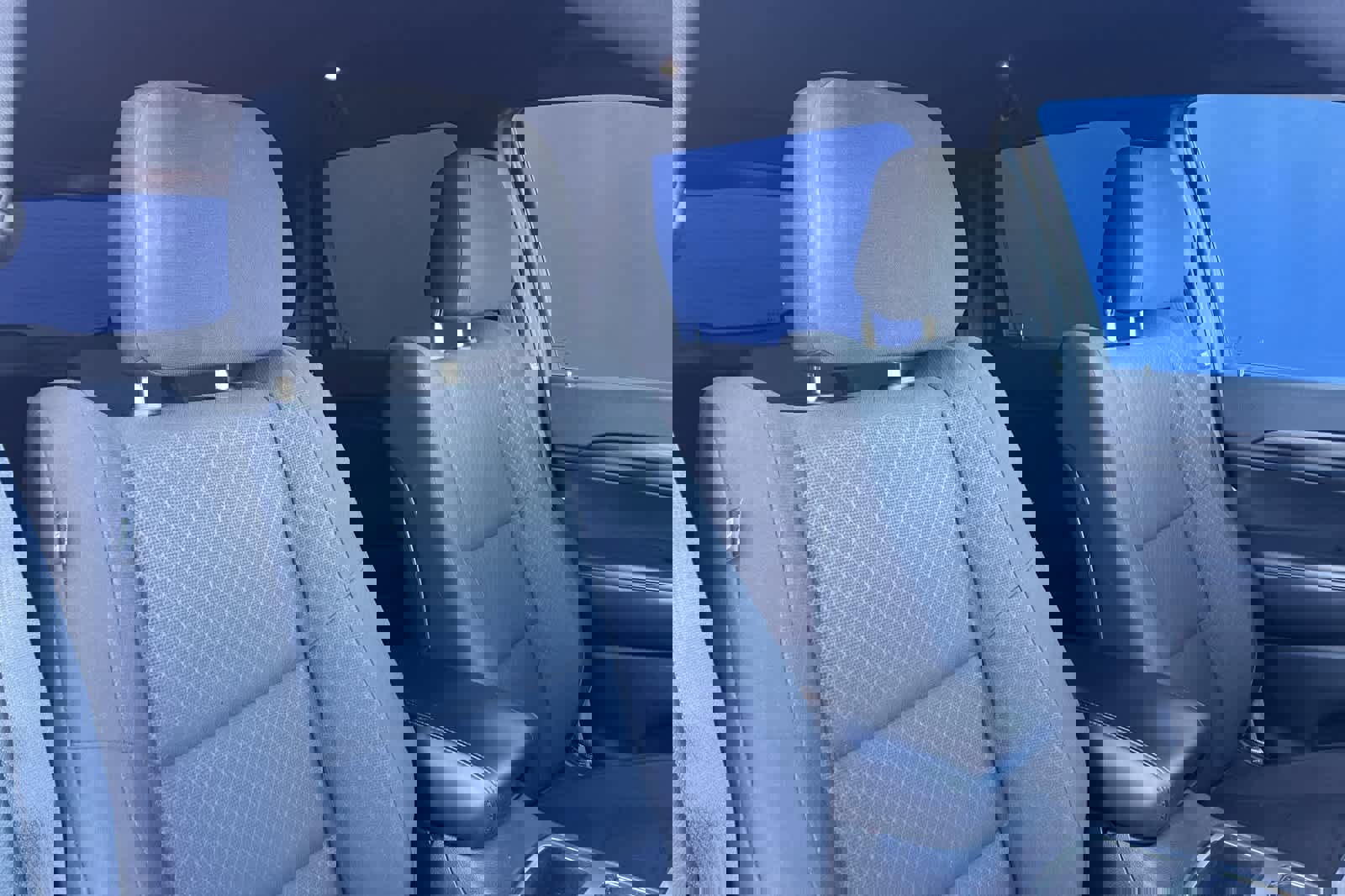 Used 2020 Jeep Grand Cherokee Laredo image 4