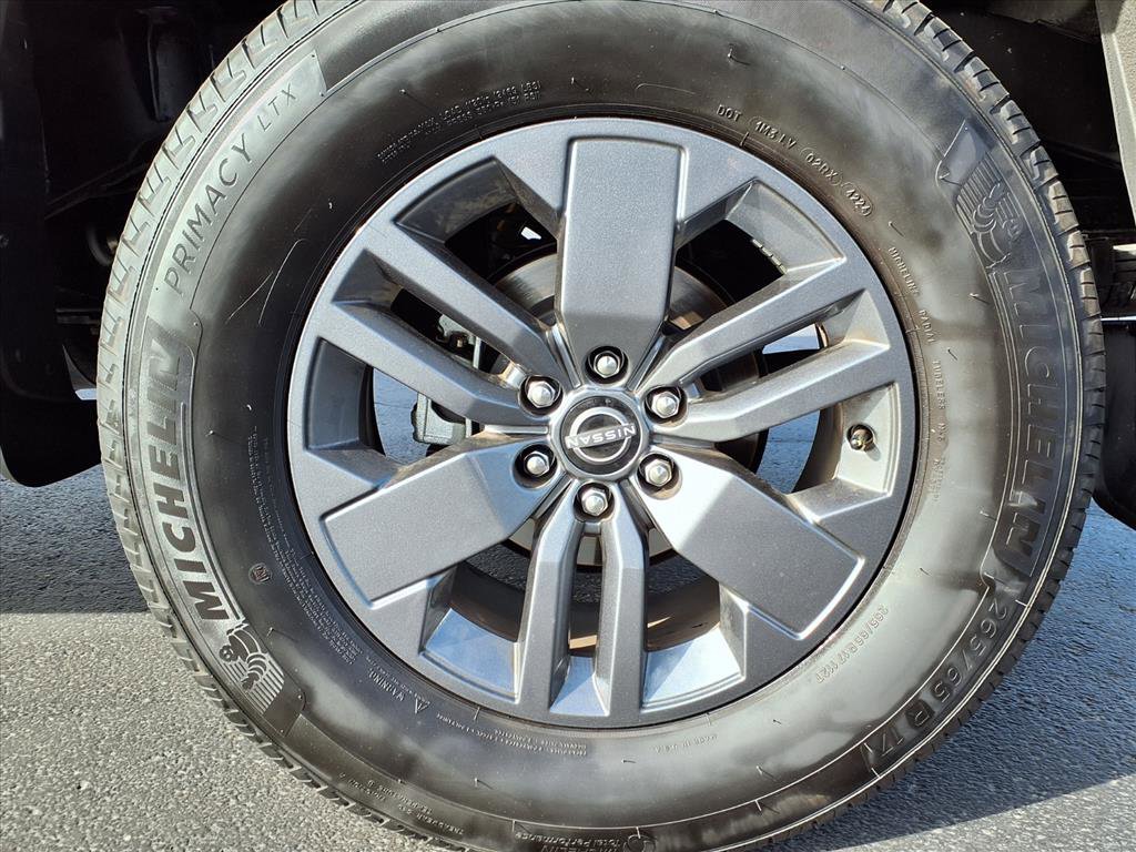 Used 2025 Nissan Frontier SV image 34