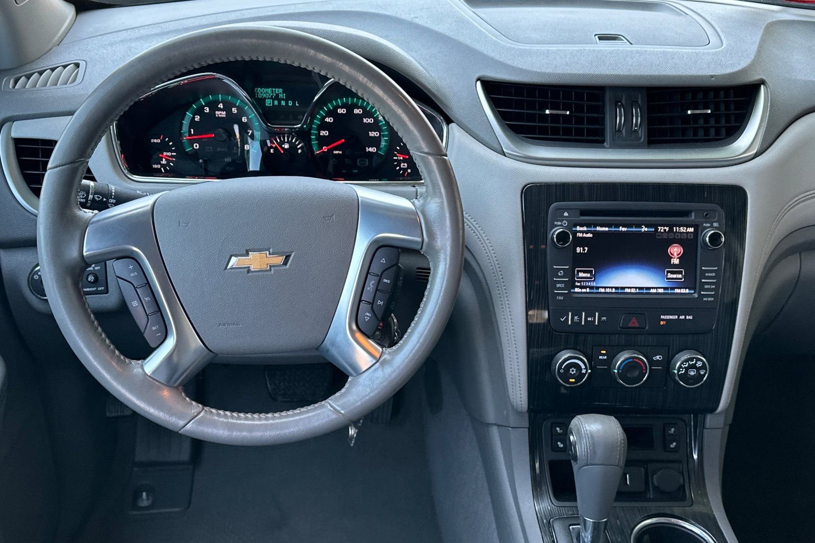 Used 2016 Chevrolet Traverse LT w/ Style and Technology Package AWD/4WD image 15