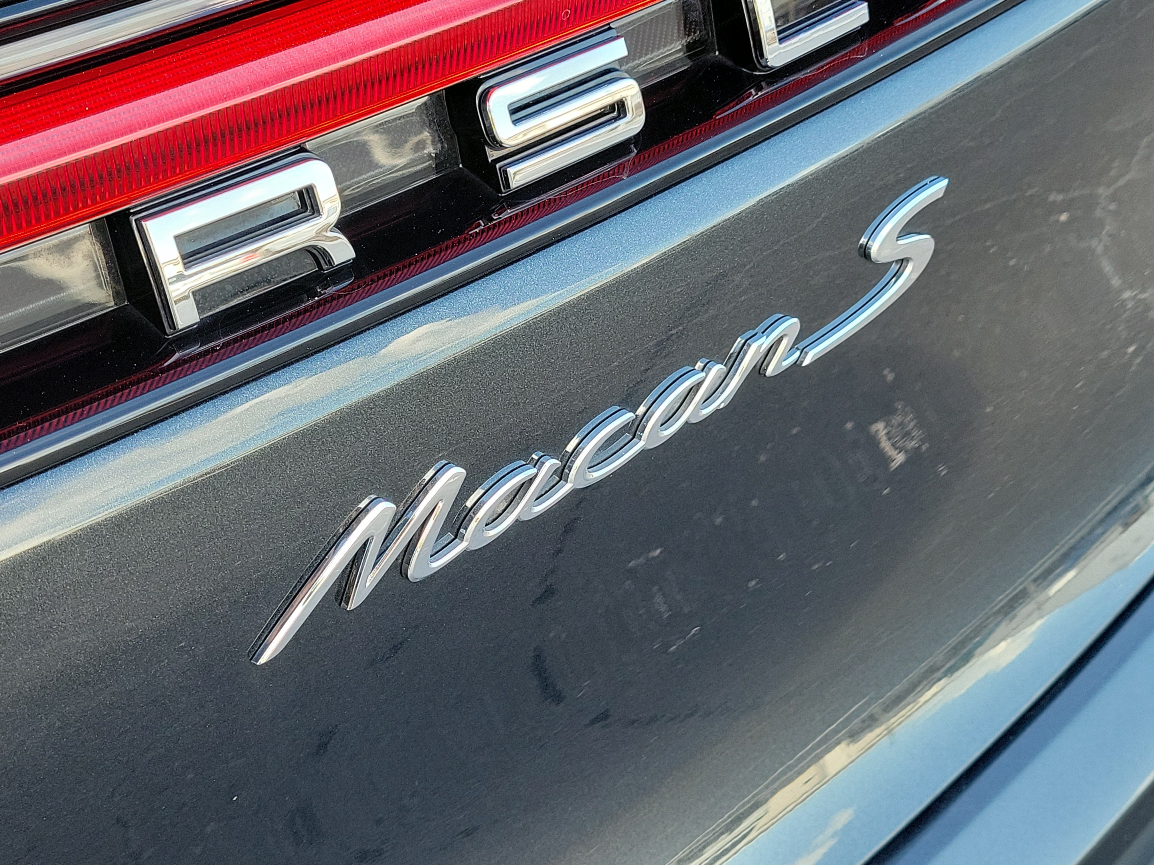Used 2024 Porsche Macan S AWD/4WD image 5