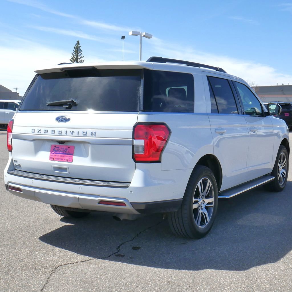 Used 2022 Ford Expedition XLT AWD/4WD image 11