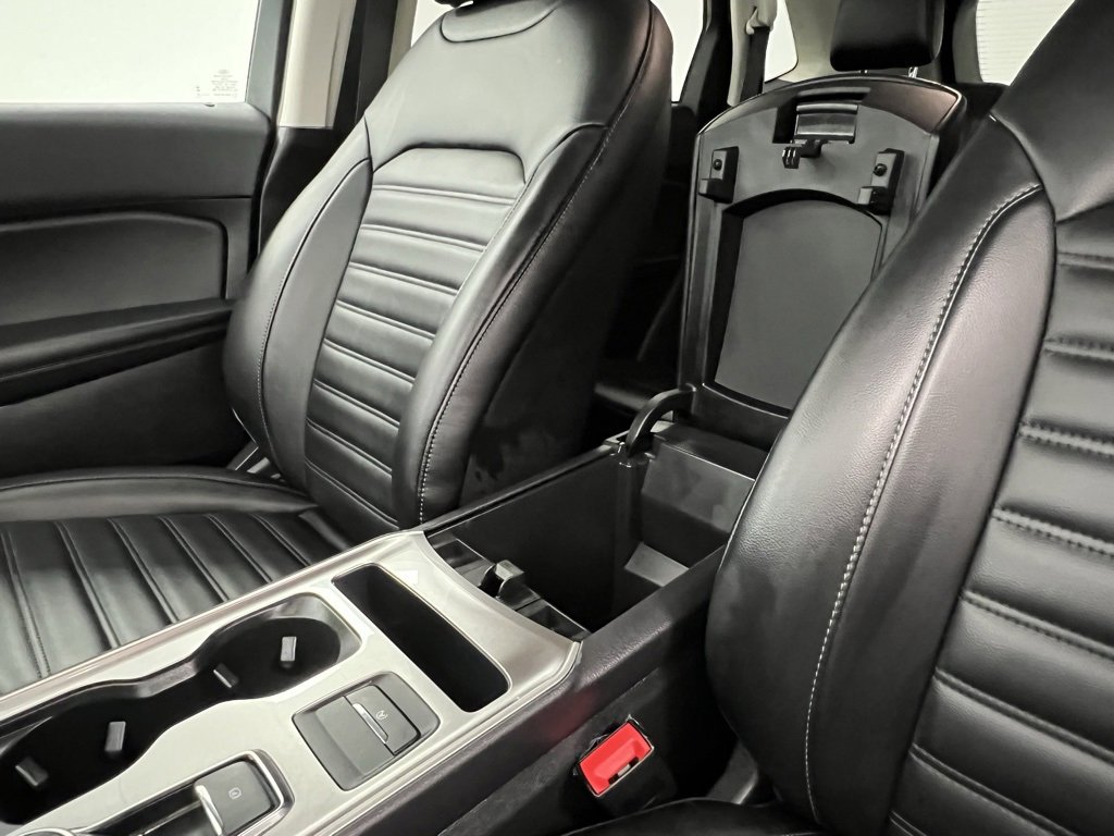 Used 2024 Ford Edge SEL image 46