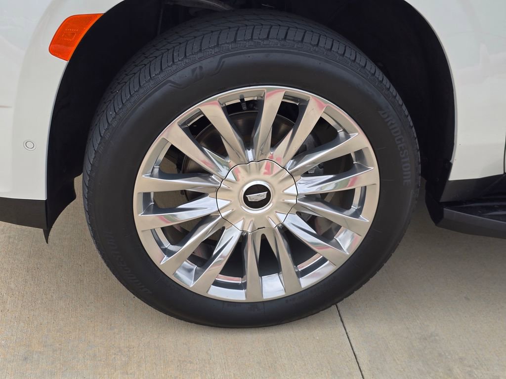 Used 2024 Cadillac Escalade Premium Luxury Platinum RWD image 9