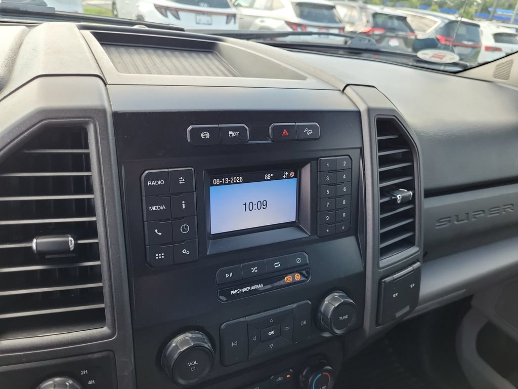 Used 2020 Ford F250 XL w/ STX Appearance Package AWD/4WD image 32