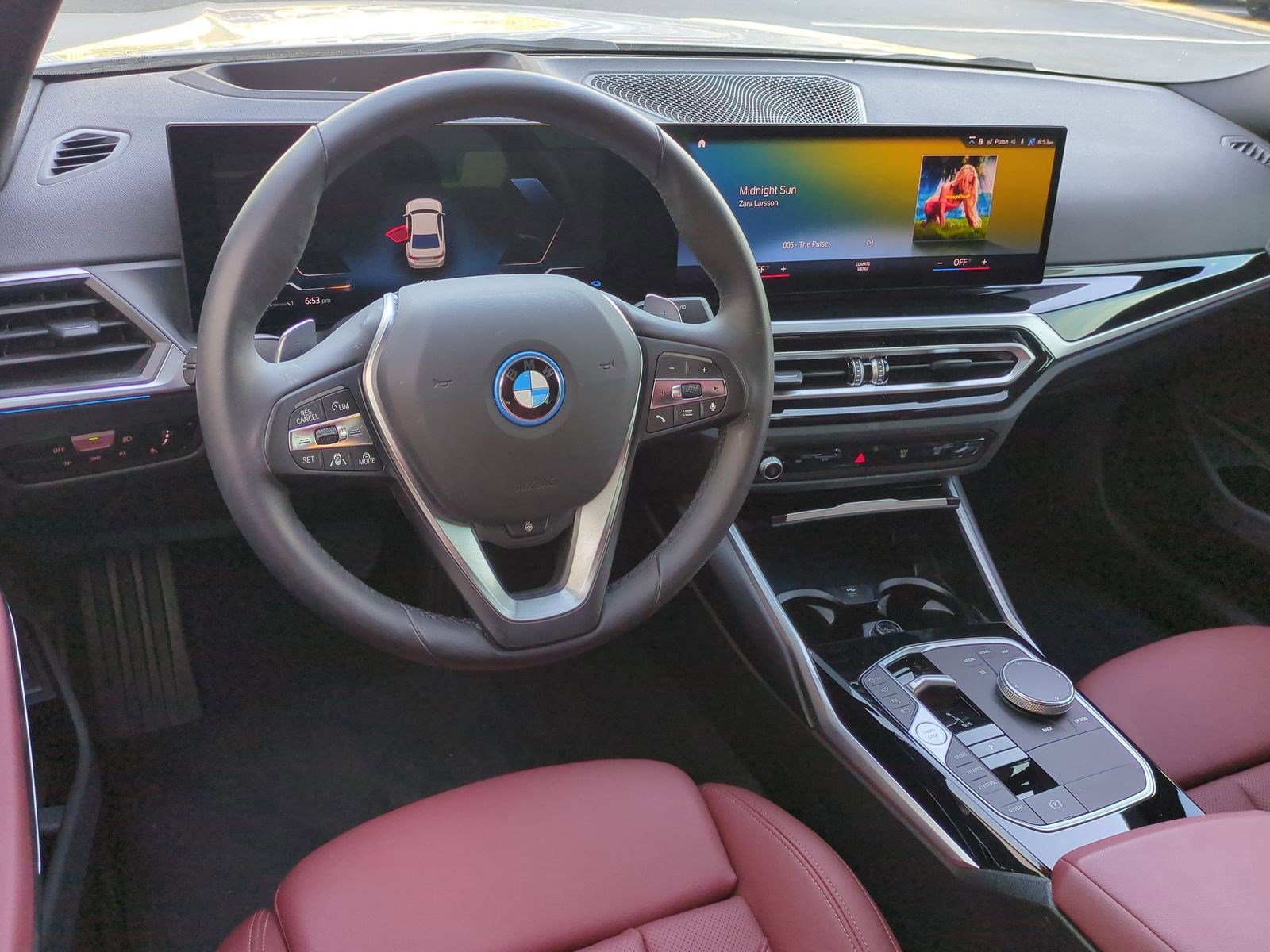 Certified 2023 BMW 330e w/ Premium Package RWD image 29