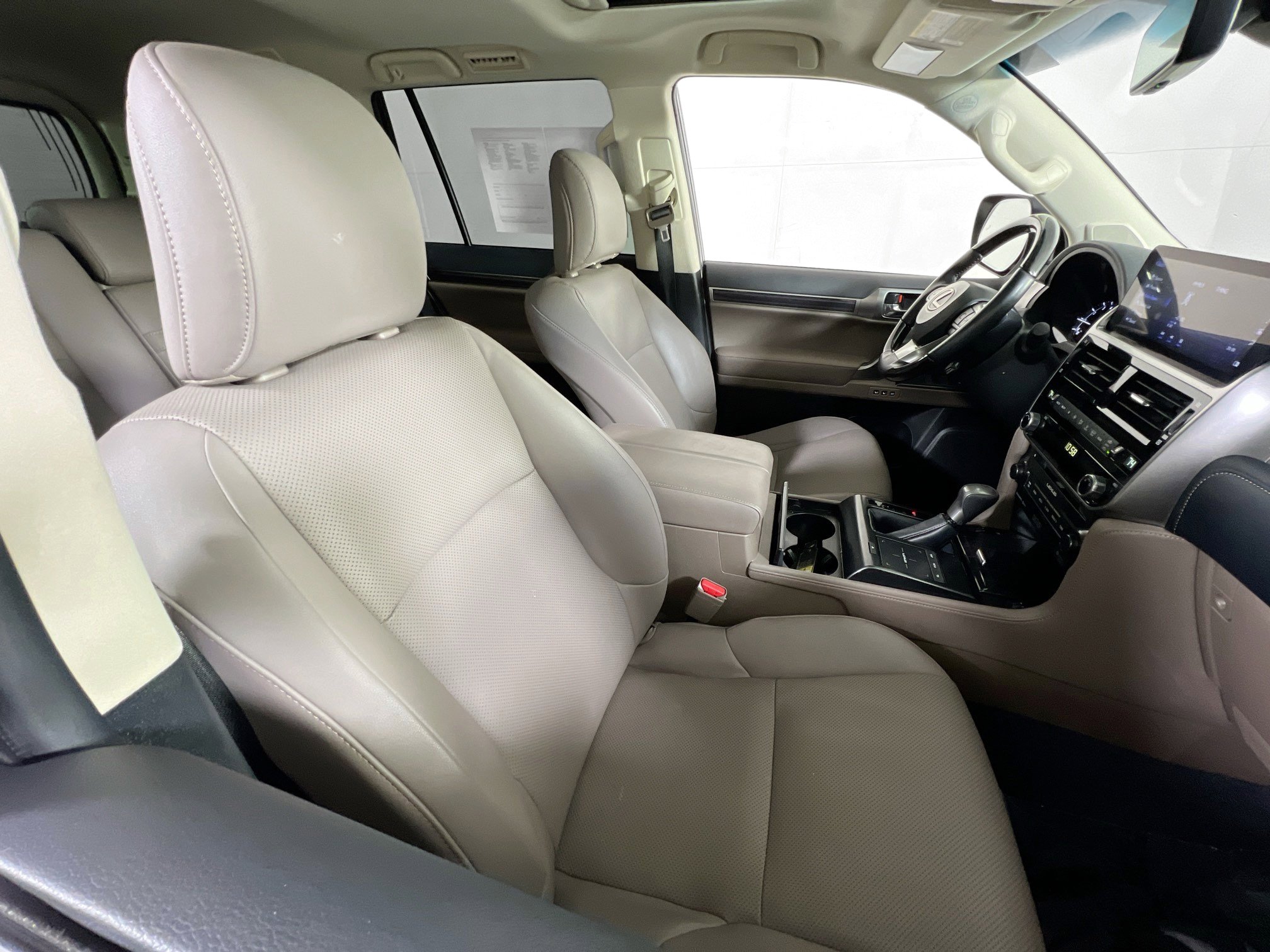 Used 2023 Lexus GX 460 Premium w/ Premium Plus Package image 28