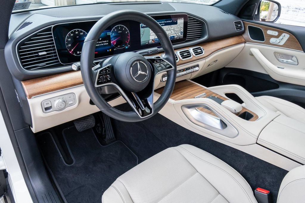 Used 2025 Mercedes-Benz GLE 350 4MATIC image 15
